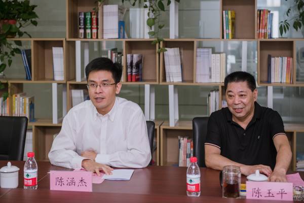 中國醫學裝備協會輸血相容性檢測技術（江蘇）培訓基地在力博醫藥揭牌成立